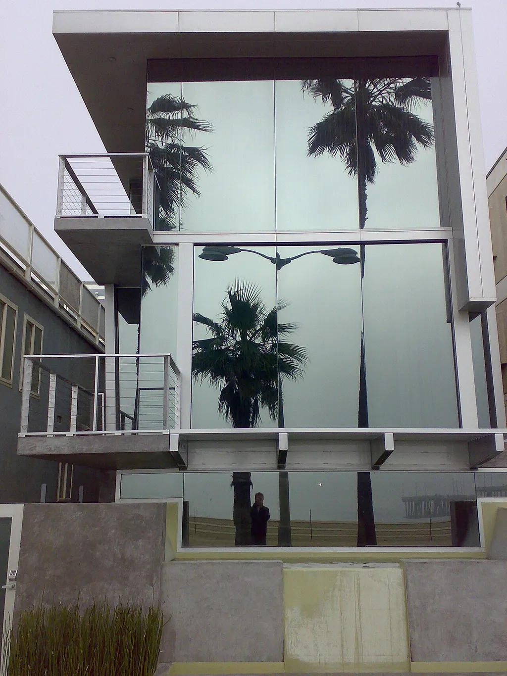 Сравнить тарифы на отопление в многоквартирном доме и частном доме в 2026 году